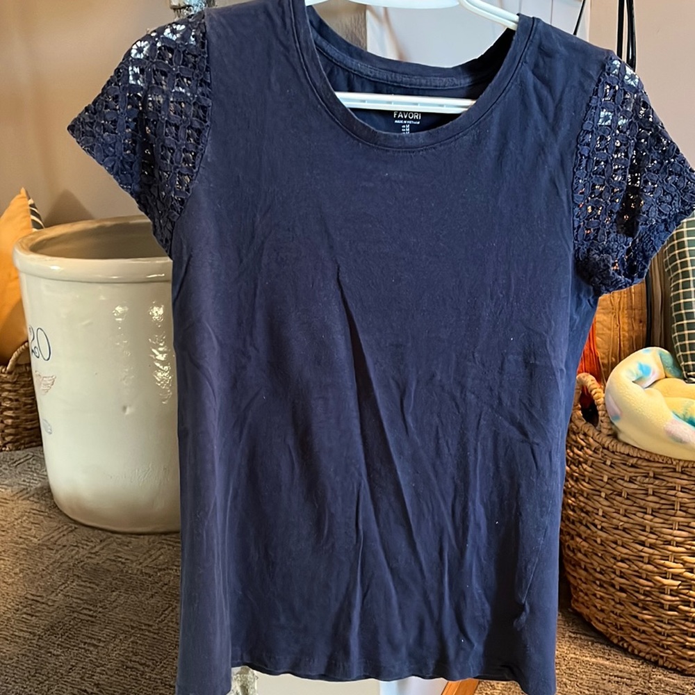 Favorite blue T-shirt size medium Gap
